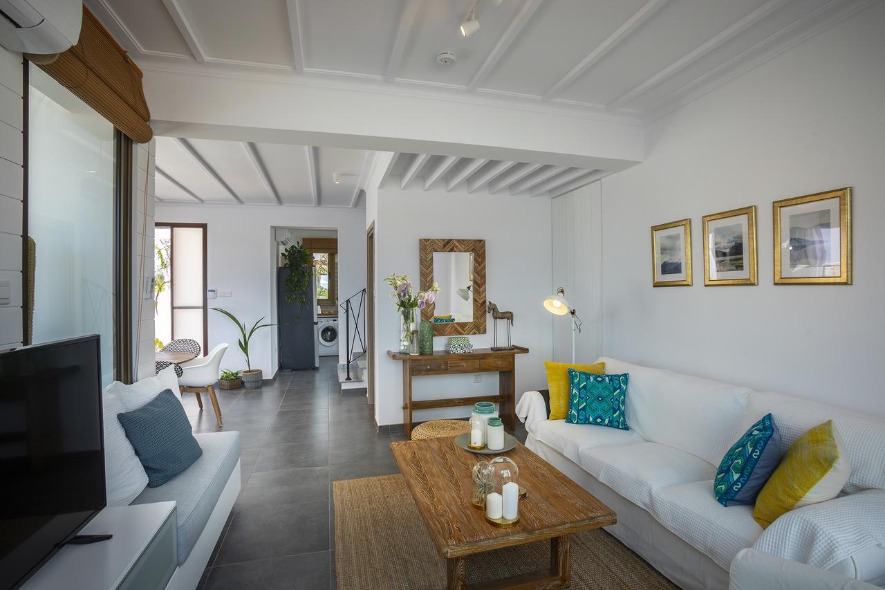 פרוטאראס Chris Le Mare Luxury Villa מראה חיצוני תמונה